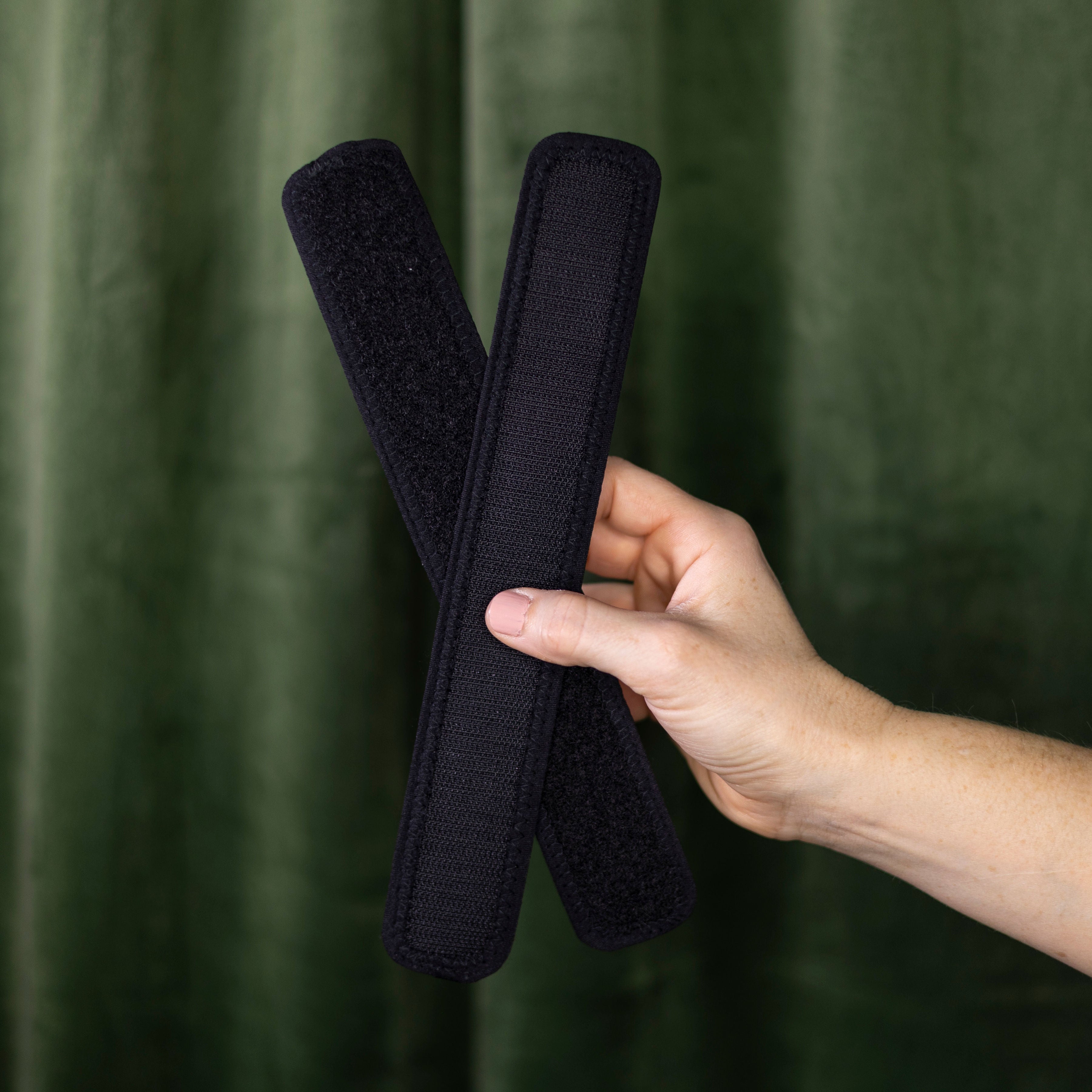 Pole Knee Pads that Fit | Thick Thighs Save Lives | Bees Knees